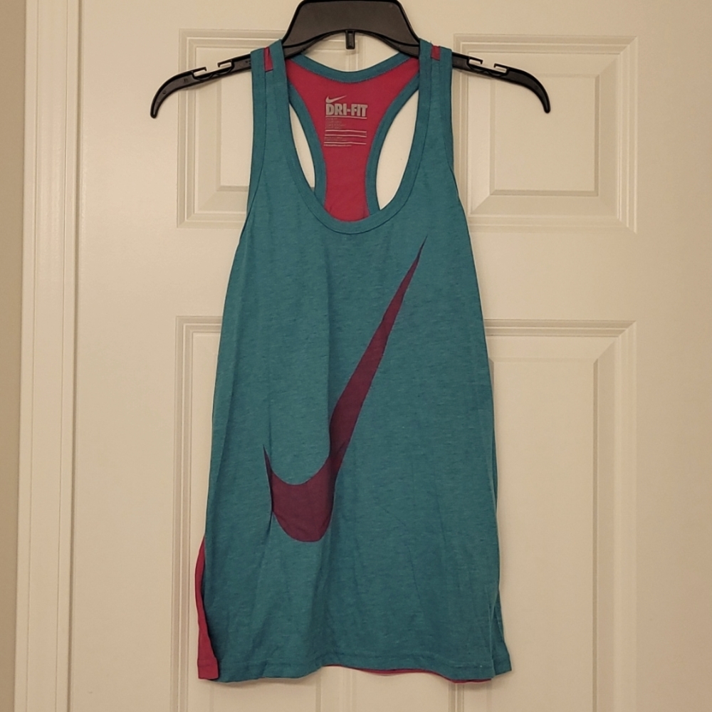 Nike tank